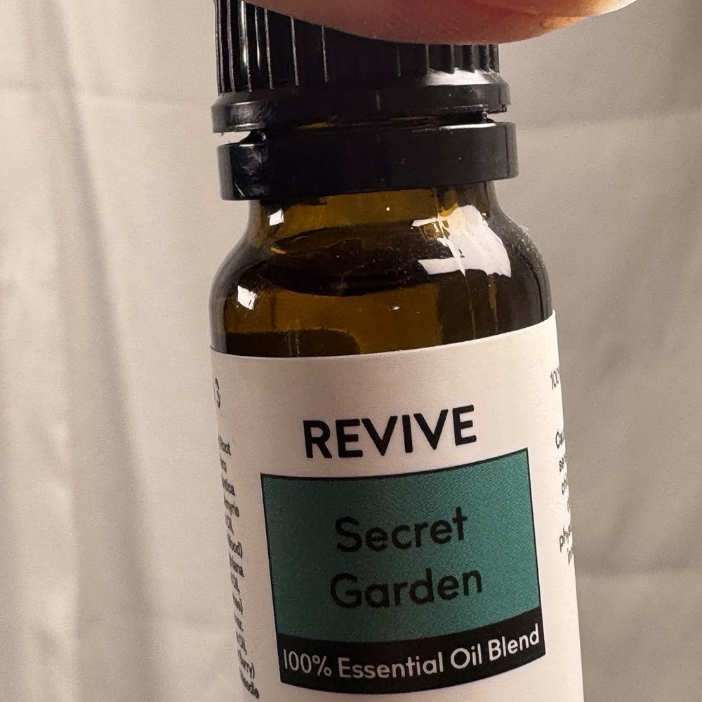 Revive Essential Oils Secret Garden 10 Ml New - Picture 4 of 4